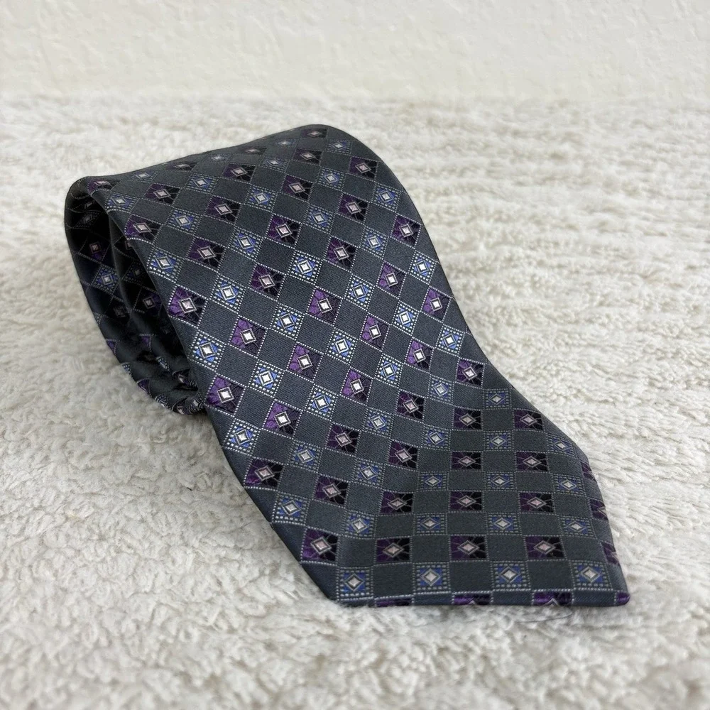 Ermengildo Zegna 100% Silk Tie Geometric Purple Gray 61